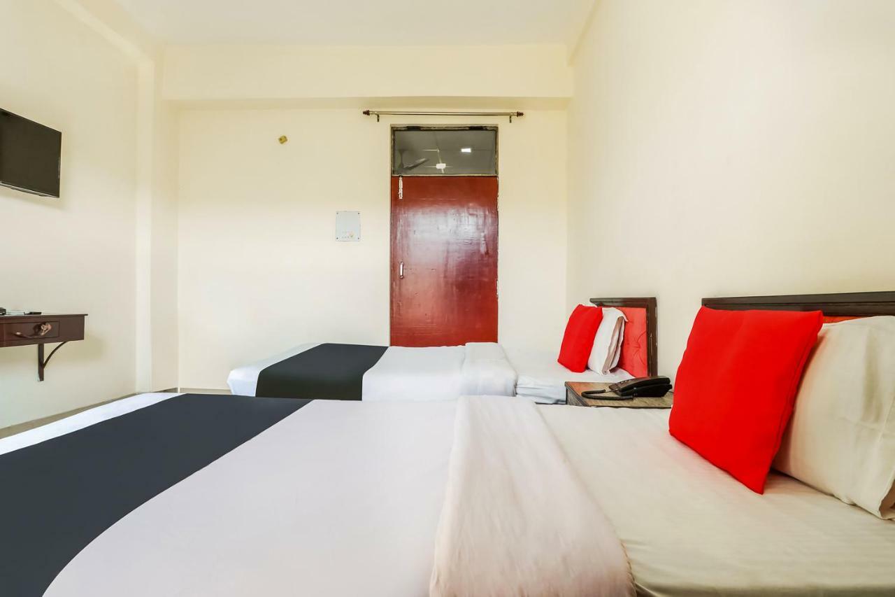 Capital O 60233 Brij Ki Rasoi Deluxe Ξενοδοχείο Λάκναου Εξωτερικό φωτογραφία