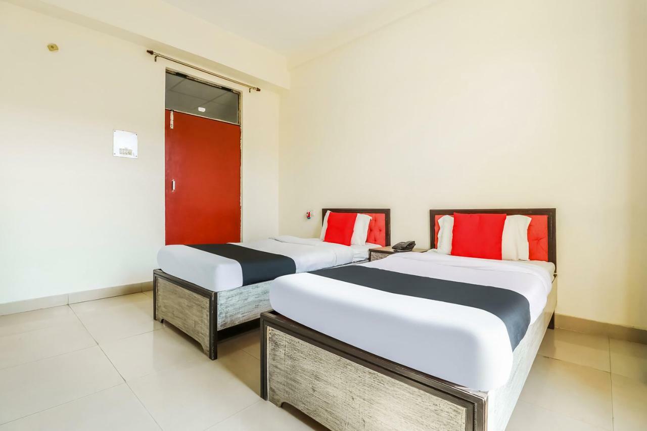 Capital O 60233 Brij Ki Rasoi Deluxe Ξενοδοχείο Λάκναου Εξωτερικό φωτογραφία